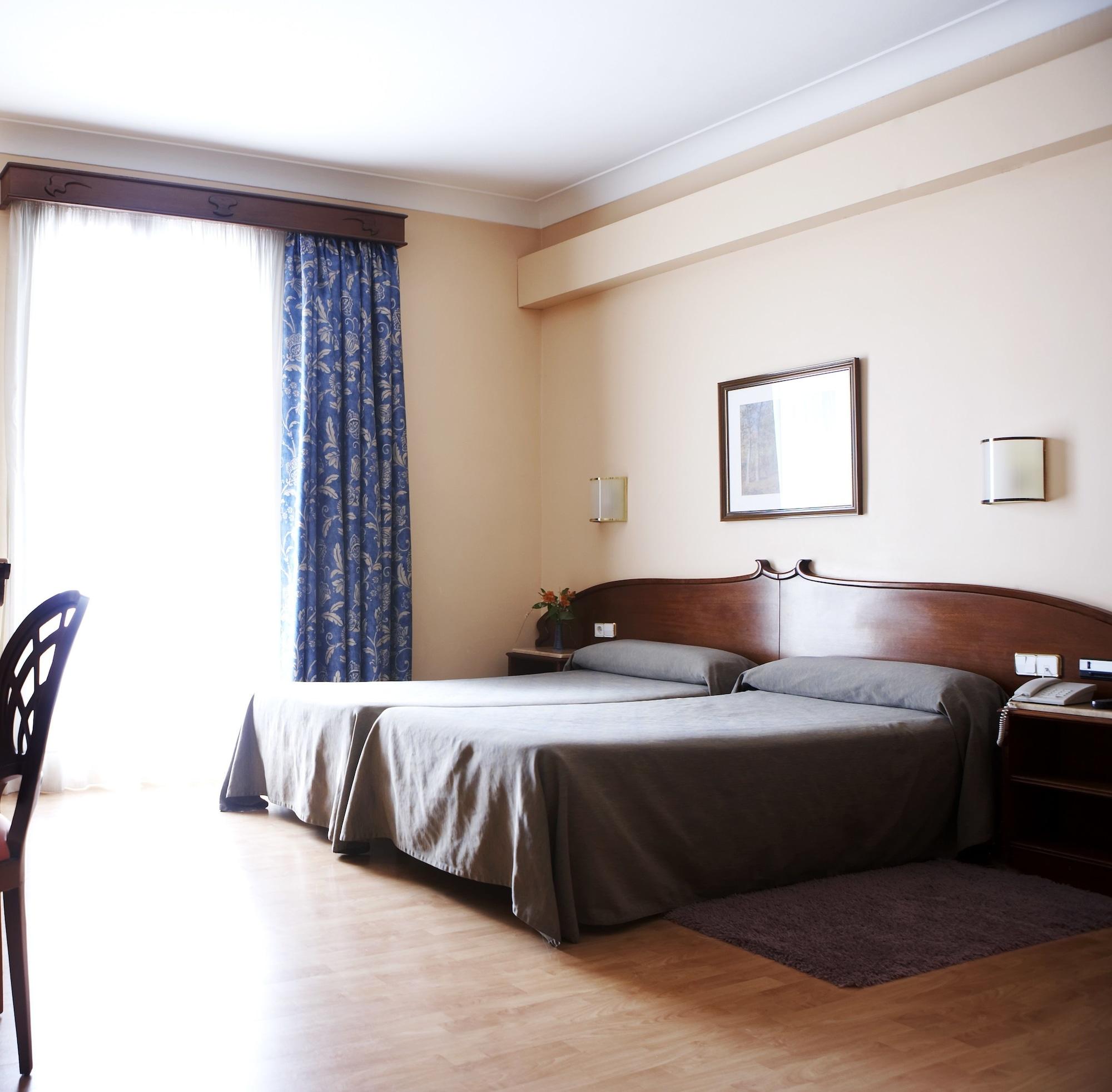 Hotel Gaudi 3*