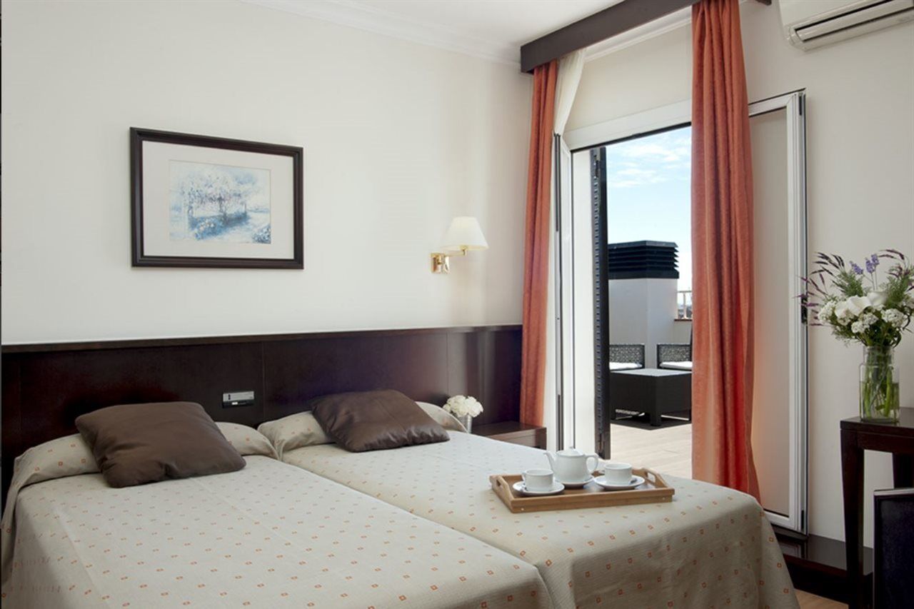 Gaudi Hotel 3*